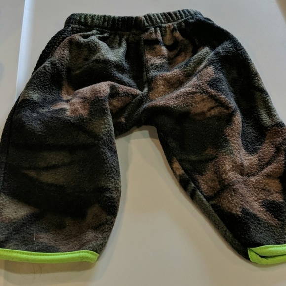 Camo set - Picture 2 of 2